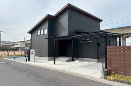 埼玉県八潮市O様邸｜LIXILネスカF二台用カーポート設置後の新築外構完成全景